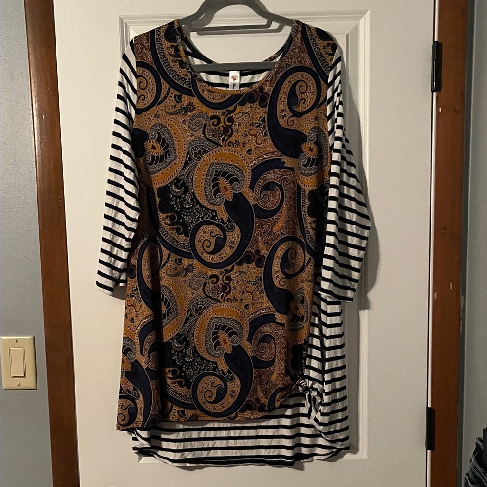 Elegant Paisley and Stripe Women's Tunic